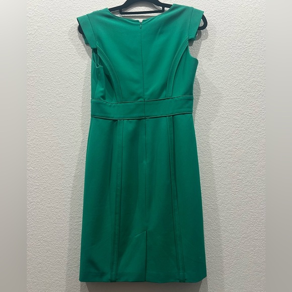 Vince Camuto Green Sheath Mini Dress V-Neck Sleeveless - Picture 4 of 4